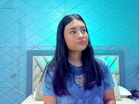 Snapshot of ViolettRouse chatting on November 28, 2025, 3:56 pm ViolettRouse online show from November 28, 2025, 3:56 pm