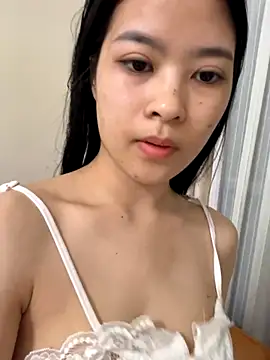 Minhee22 online show from October 26, 2025, 5:57 pm