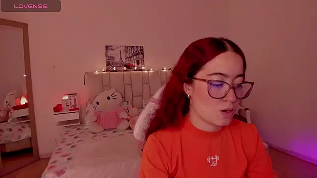 Snapshot of Amaraa_couper1 chatting on February 5, 2026, 3:46 am Amaraa couper1 online show from February 5, 2026, 3:46 am