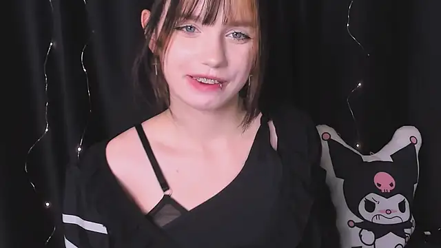 Snapshot of ruby_dallos chatting on November 4, 2025, 9:40 pm ruby dallos online show from November 4, 2025, 9:40 pm