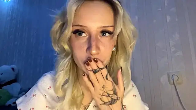 Twist drip blonde online show from December 4, 2025, 2:27 pm