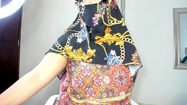 Snapshot of Inaya_Khalifa chatting on October 28, 2025, 12:44 am Inaya Khalifa online show from October 28, 2025, 12:44 am