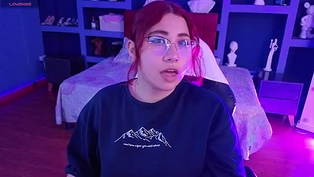 littlee red online show from January 17, 2026, 9:07 pm