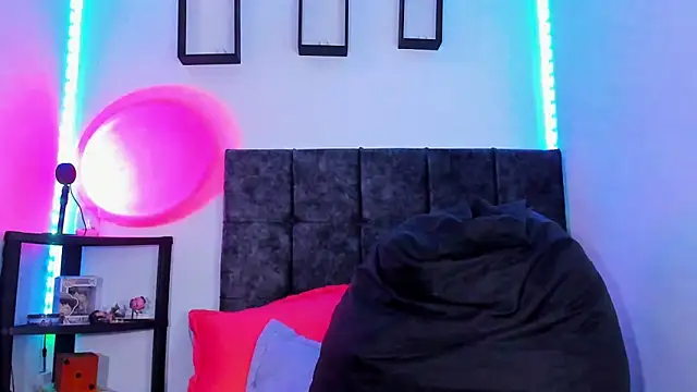 Theo Noxxx online show from November 6, 2025, 7:07 pm