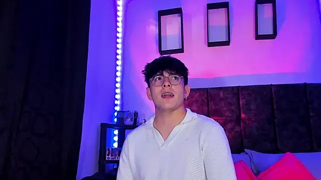 Theo Noxxx online show from October 28, 2025, 9:36 pm