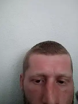 Snapshot of Piskot999 chatting on October 24, 2025, 11:09 am Piskot999 online show from October 24, 2025, 11:09 am