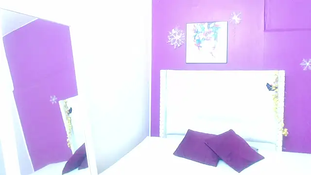 innocent sexybaby online show from November 28, 2025, 4:12 am