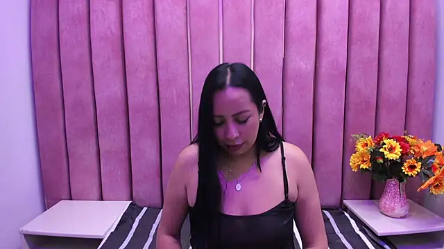 Snapshot of AshleyMontenegro chatting on November 4, 2025, 1:15 pm AshleyMontenegro online show from November 4, 2025, 1:15 pm