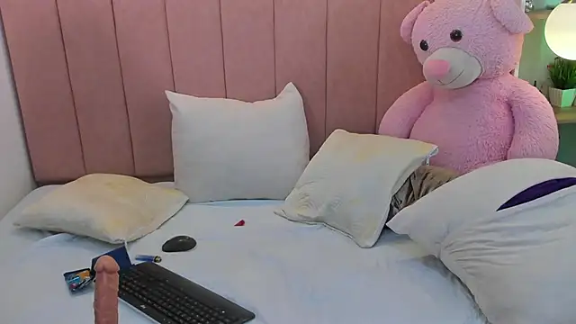 dulce morbida online show from December 21, 2025, 5:14 pm