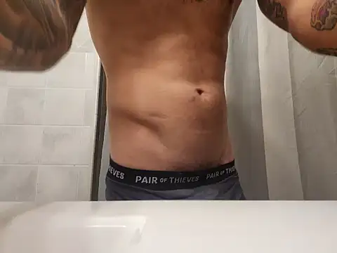 Mikesb1g online show from November 20, 2025, 12:33 am