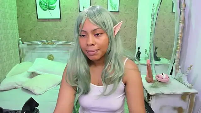 Snapshot of Sofia_clk chatting on December 18, 2025, 3:11 am Sofia clk online show from December 18, 2025, 3:11 am