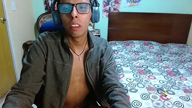 Snapshot of DavTwink3100 chatting on November 13, 2025, 1:42 am DavTwink3100 online show from November 13, 2025, 1:42 am