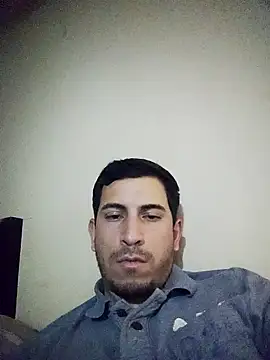 villamarinalvarez25 online show from November 4, 2025, 5:33 am