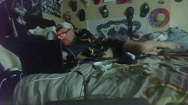 Snapshot of bigdaddyrooster chatting on March 1, 2026, 7:41 am bigdaddyrooster online show from March 1, 2026, 7:41 am