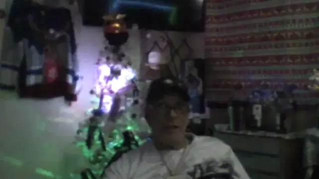 Snapshot of bigdaddyrooster chatting on December 22, 2025, 7:41 am bigdaddyrooster online show from December 22, 2025, 7:41 am