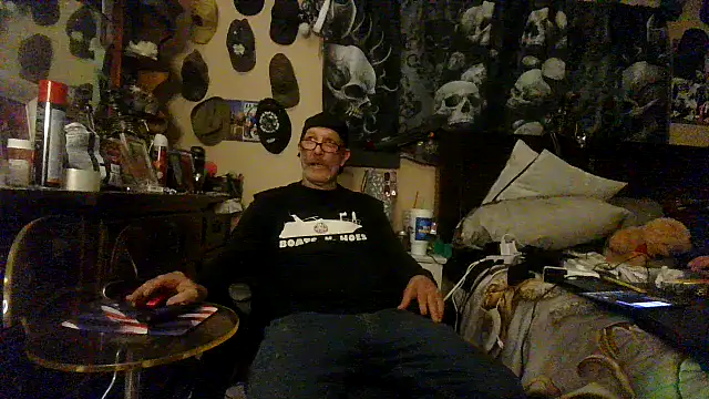 Snapshot of bigdaddyrooster chatting on February 3, 2026, 12:54 am bigdaddyrooster online show from February 3, 2026, 12:54 am