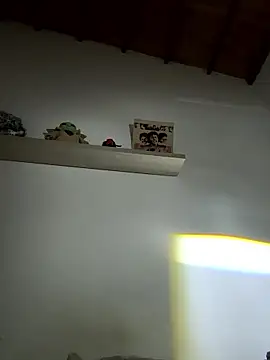 valeriahornier online show from January 8, 2026, 6:41 am