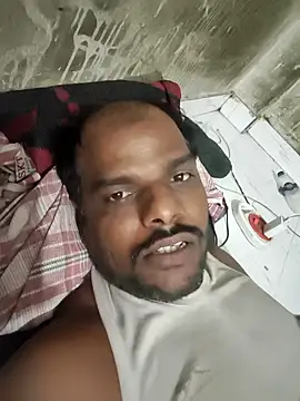 RNlov online show from February 10, 2026, 11:37 pm