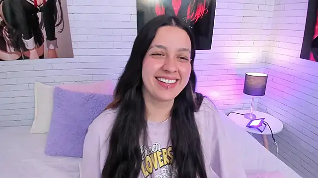 Zoe Murphy online show from November 17, 2025, 5:22 am