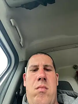 Szeximado31 online show from April 13, 2026, 1:04 pm