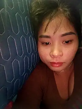 Squirrel-Pear online show from November 2, 2025, 9:20 pm