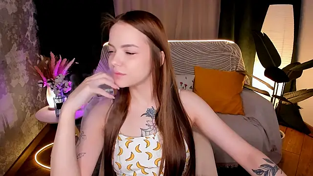 MelissaBell  online show from November 15, 2025, 1:53 am