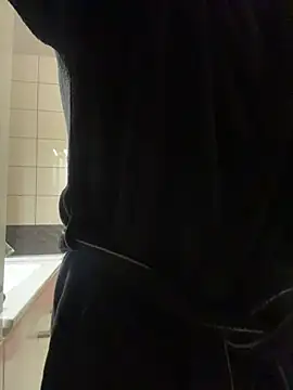 kon77777 online show from November 12, 2025, 3:21 am