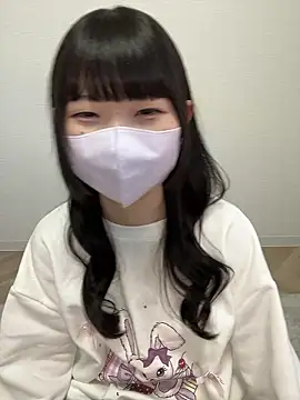 Snapshot of Reina_cute_00_ chatting on December 22, 2025, 4:23 am Reina cute 00 online show from December 22, 2025, 4:23 am