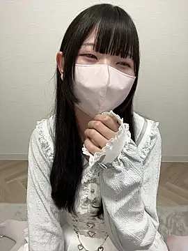 Snapshot of Reina_cute_00_ chatting on January 9, 2026, 5:58 am Reina cute 00 online show from January 9, 2026, 5:58 am