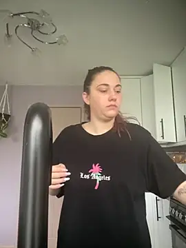 Snapshot of YourFrenchFeliciexo chatting on November 3, 2025, 2:53 pm YourFrenchFeliciexo online show from November 3, 2025, 2:53 pm