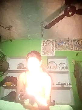 Snapshot of NEXIQRAN chatting on November 20, 2025, 3:45 pm NEXIQRAN online show from November 20, 2025, 3:45 pm