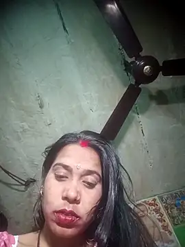 Snapshot of NEXIQRAN chatting on November 16, 2025, 7:18 pm NEXIQRAN online show from November 16, 2025, 7:18 pm