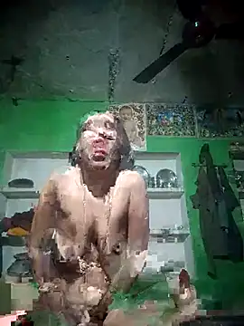 Snapshot of NEXIQRAN chatting on November 5, 2025, 7:28 pm NEXIQRAN online show from November 5, 2025, 7:28 pm