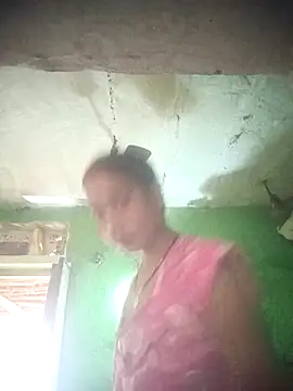 Snapshot of NEXIQRAN chatting on December 17, 2025, 9:36 am NEXIQRAN online show from December 17, 2025, 9:36 am