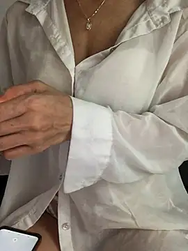 Snapshot of Kylie_beem chatting on June 10, 2026, 7:53 am Kylie beem online show from June 10, 2026, 7:53 am