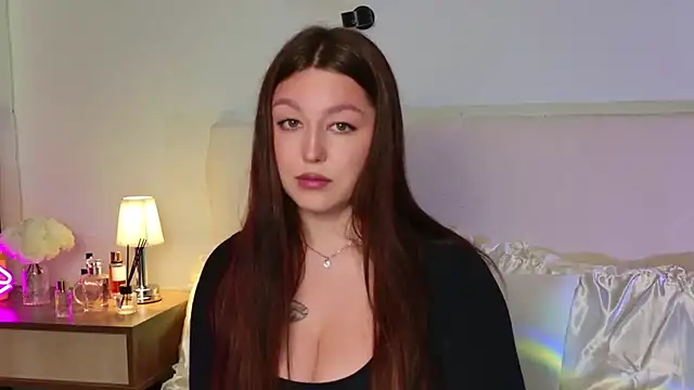 Snapshot of _Tessa_May_ chatting on October 29, 2025, 9:14 pm Tessa May online show from October 29, 2025, 9:14 pm