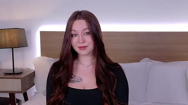 Snapshot of _Tessa_May_ chatting on October 22, 2025, 12:43 am Tessa May online show from October 22, 2025, 12:43 am