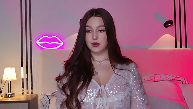 Snapshot of _Tessa_May_ chatting on November 20, 2025, 12:33 am Tessa May online show from November 20, 2025, 12:33 am