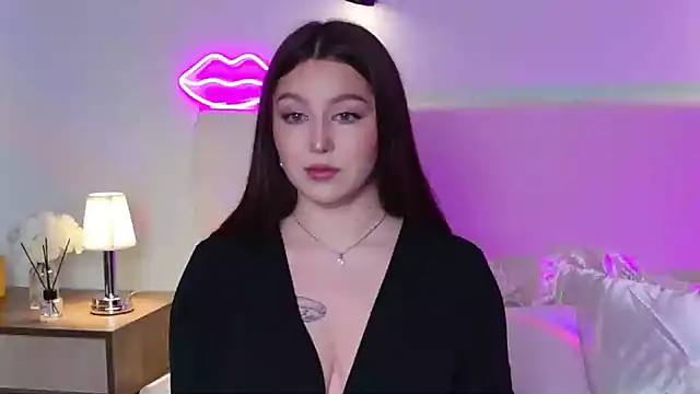 Snapshot of _Tessa_May_ chatting on October 31, 2025, 9:22 pm Tessa May online show from October 31, 2025, 9:22 pm