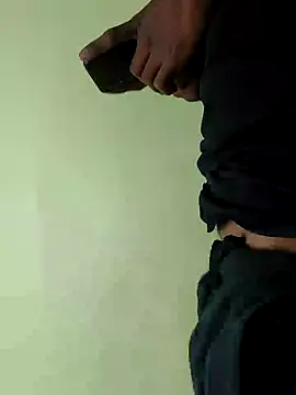 Snapshot of sai_1_2_3 chatting on December 3, 2025, 4:28 pm sai 1 2 3 online show from December 3, 2025, 4:28 pm