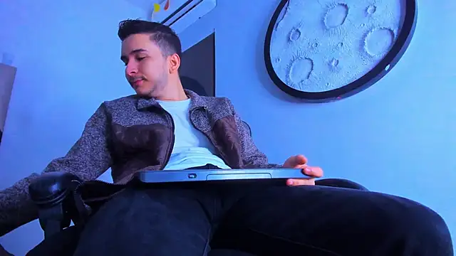 mike 257 online show from January 10, 2026, 12:11 pm