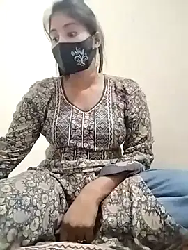 Snapshot of Hot_Angle chatting on December 18, 2025, 2:43 pm Hot Angle online show from December 18, 2025, 2:43 pm