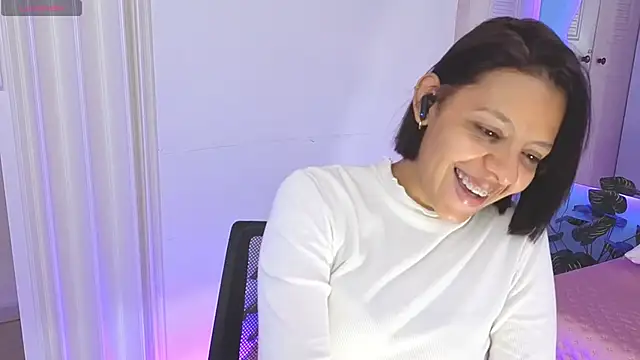 Snapshot of Aria_Russo chatting on February 24, 2026, 3:35 pm Aria Russo online show from February 24, 2026, 3:35 pm