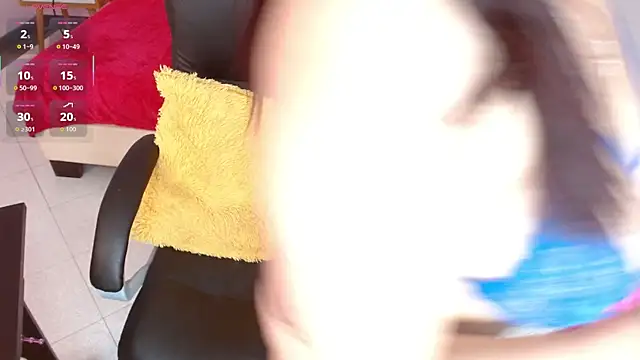 Snapshot of Rachellparker_ chatting on November 6, 2025, 11:36 am Rachellparker online show from November 6, 2025, 11:36 am