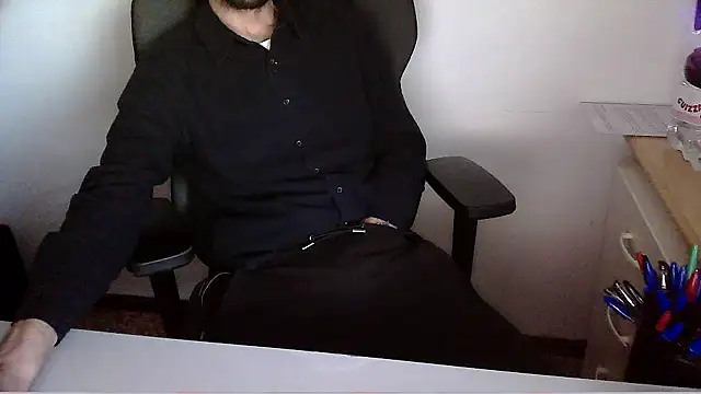 Snapshot of topg84 chatting on May 19, 2026, 5:20 pm topg84 online show from May 19, 2026, 5:20 pm