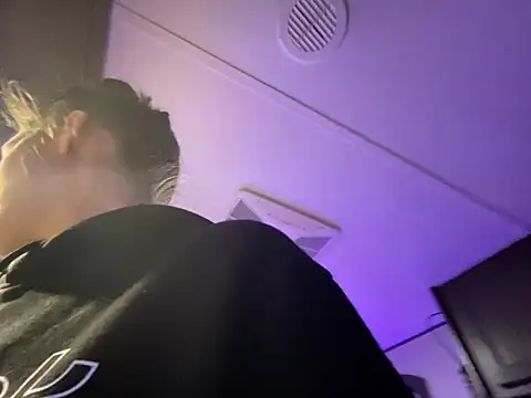 Thedeepwebcutie online show from June 2, 2026, 1:49 am