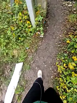 Snapshot of bbyxklaus chatting on December 17, 2025, 11:37 am bbyxklaus online show from December 17, 2025, 11:37 am