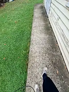 Snapshot of bbyxklaus chatting on October 22, 2025, 8:36 am bbyxklaus online show from October 22, 2025, 8:36 am