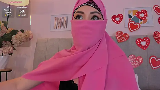 fatiima  online show from February 11, 2026, 7:36 pm