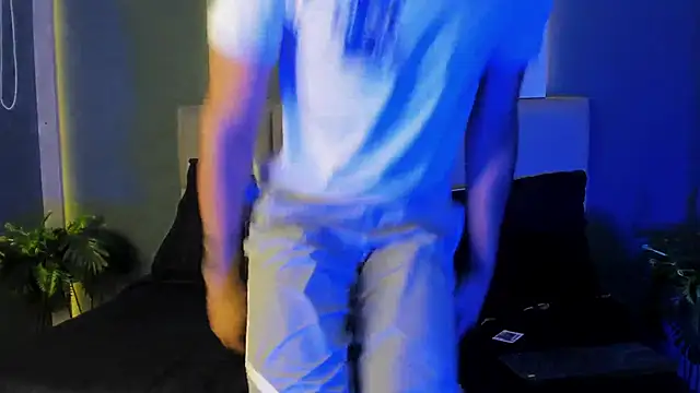 ArohomLester online show from November 30, 2025, 11:11 am